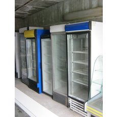 продам витрину холодильную б/у, шкаф холодильный и прочее