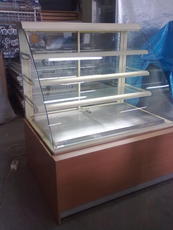 Продам кондитерские витрины б/у