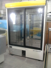 Холодильные витрины, шкафы, горки