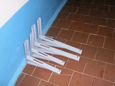 Кронштейны для кондиционеров 35 грн.И спутниковых антенн