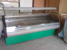 Продам 2 шт бу холодильных витрин производства РОСС