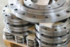 Фланцы стальные плоские!