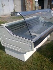 Продам 2 шт бу холодильных витрин производства Cold
