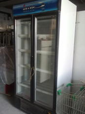 Продам холодильные шкафы бу