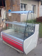 Продам кондитерскую витрину бу 1,25 м и 1,45 м Cold