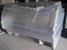 Продам б/у витрину Arneg (Италия), 2 м.