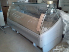 Продам бу витрину Arneg (Италия) 2 м