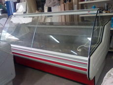 Продам б/у витрину Cold (Польша) длиной - 2 м.