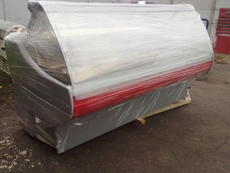 Продам б/у холодильную витрину (l= 2 м), производства РОСС