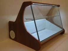 Витрины кондитерские настольные новые.