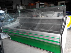 Продам бу холодильну вітрину Cold (Польща) довжиною - 2 м.