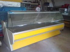 Продам бу холодильную витрину "JBG" Польша длина 2, 8 м