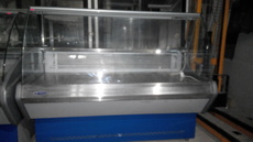 Продам бу холодильну вітрину Технохолод