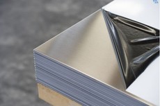 Лист нержавеющий пищевой AISI 304 зеркальный матовый шлифова