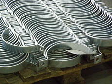 Виготовляю хомути для горизонтальних трубопроводів